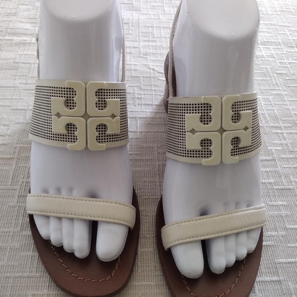 Tory Burch Lowell 2 Perforated Leather Sandal White Ivory Size 6 Preowned Logo - Picture 2 of 9